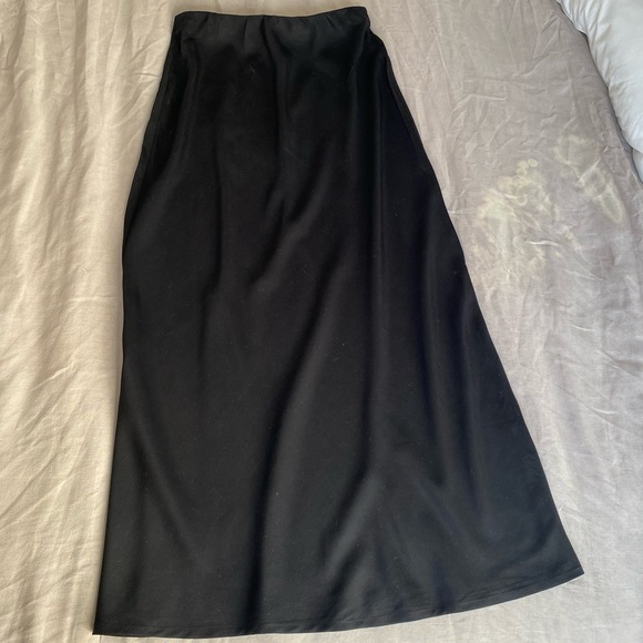 MINDYOURSTYLE black midi skirt - Picture 3 of 4